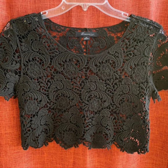 Tops - Boho Woven Black Crop Top XS/S